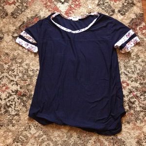 Pretty casual shirt 💥(3 for 20)